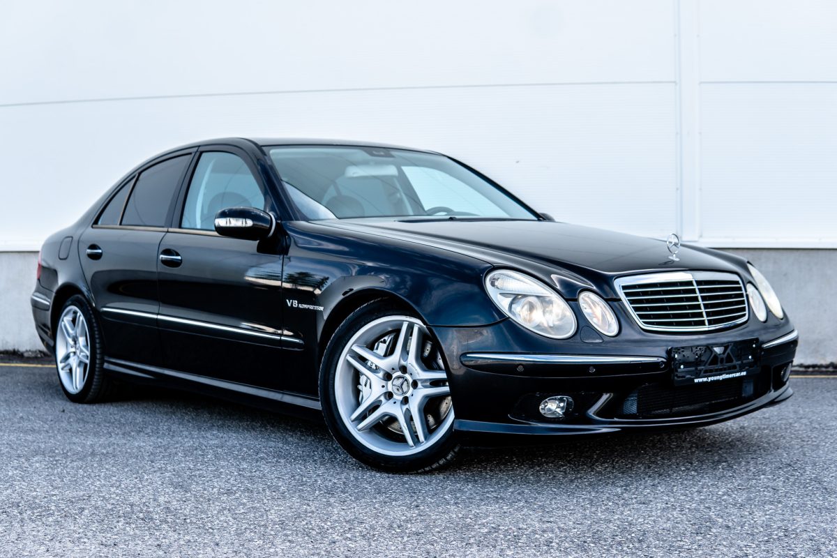Mercedes-Benz E55 AMG