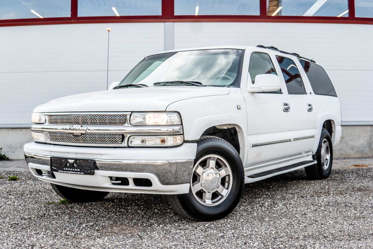 Chevrolet Suburban 1500 LT