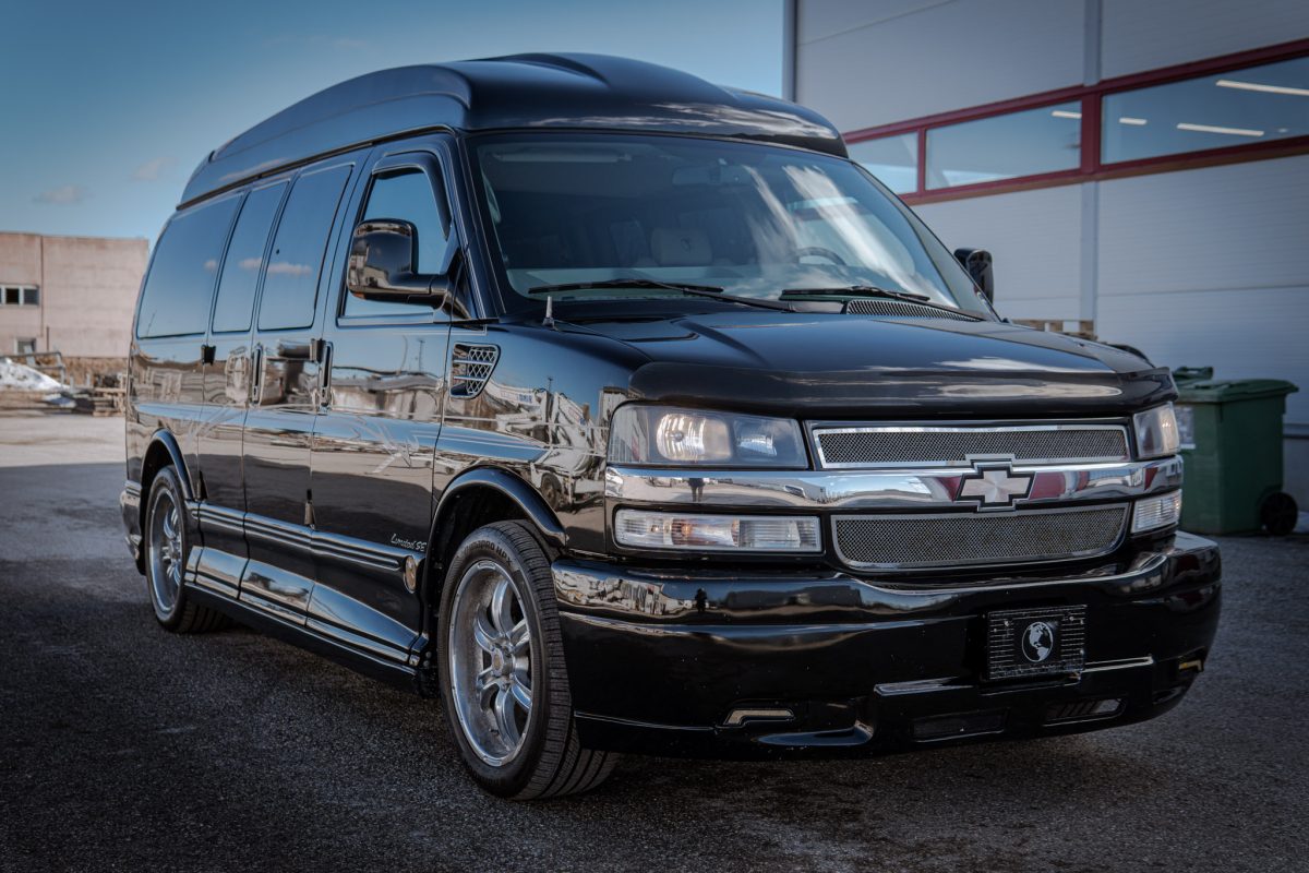 Chevrolet Express Explorer Limited SE