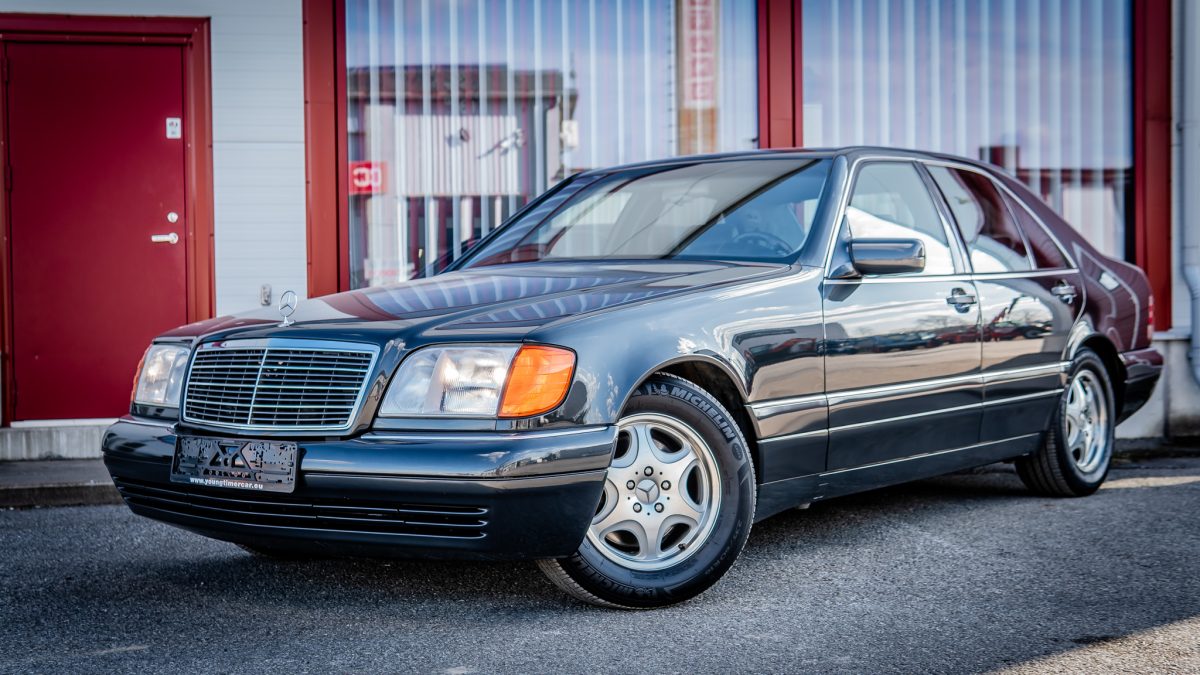 Mercedes-Benz S320 W140
