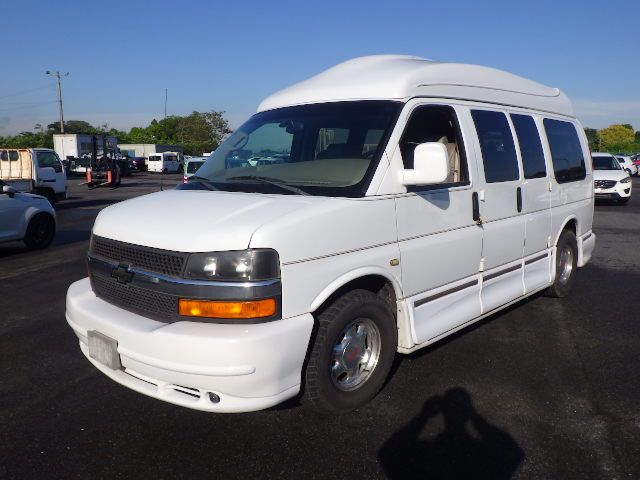 CHEVROLET EXPRESS AWD