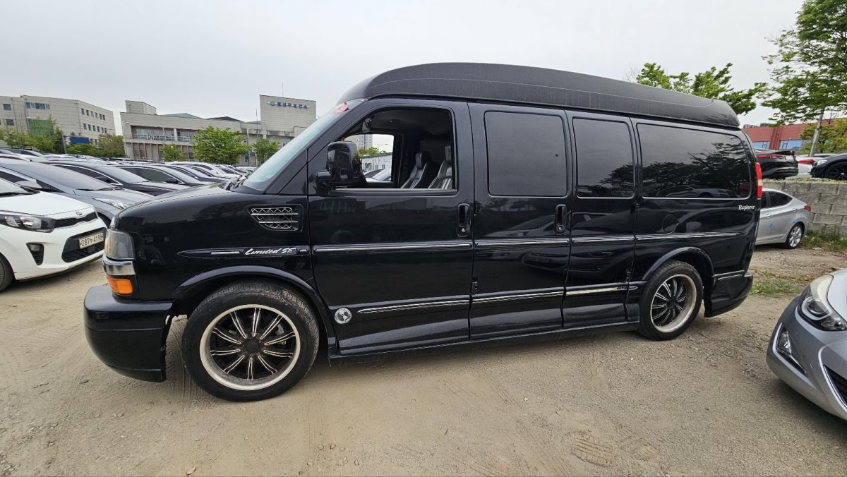 Chevrolet Express Explorer Limited SE