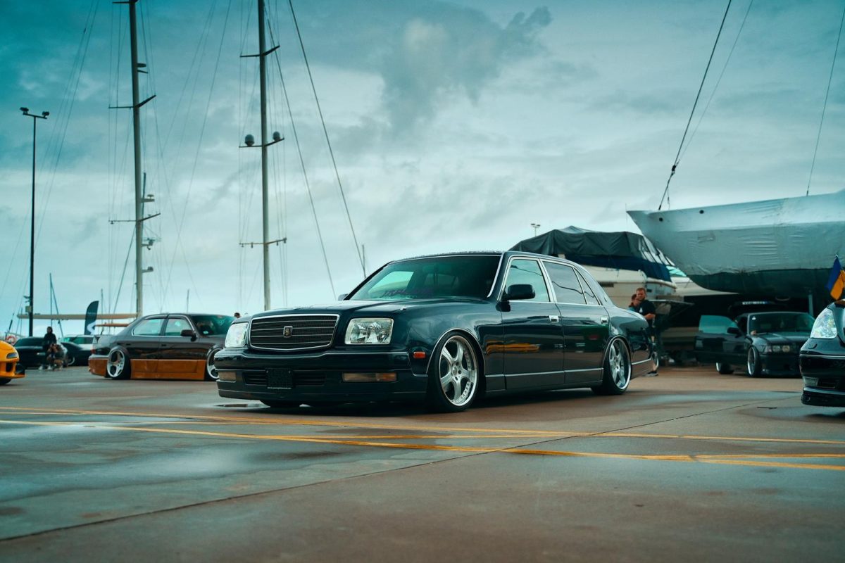 Toyota Century G50