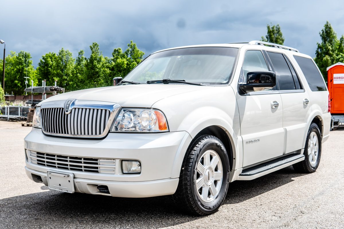 Lincoln Navigator