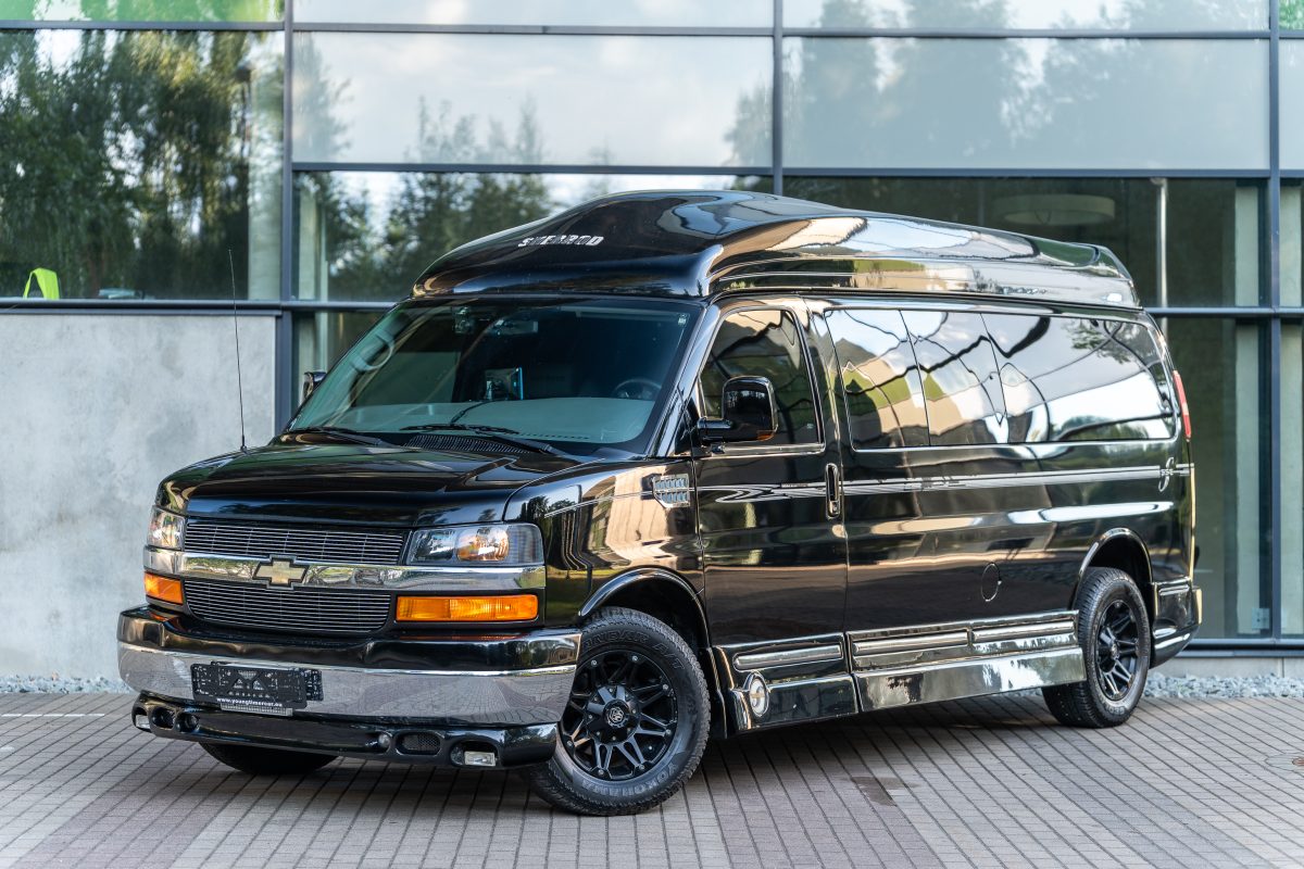 Chevrolet Express Sherrod 9 Seater