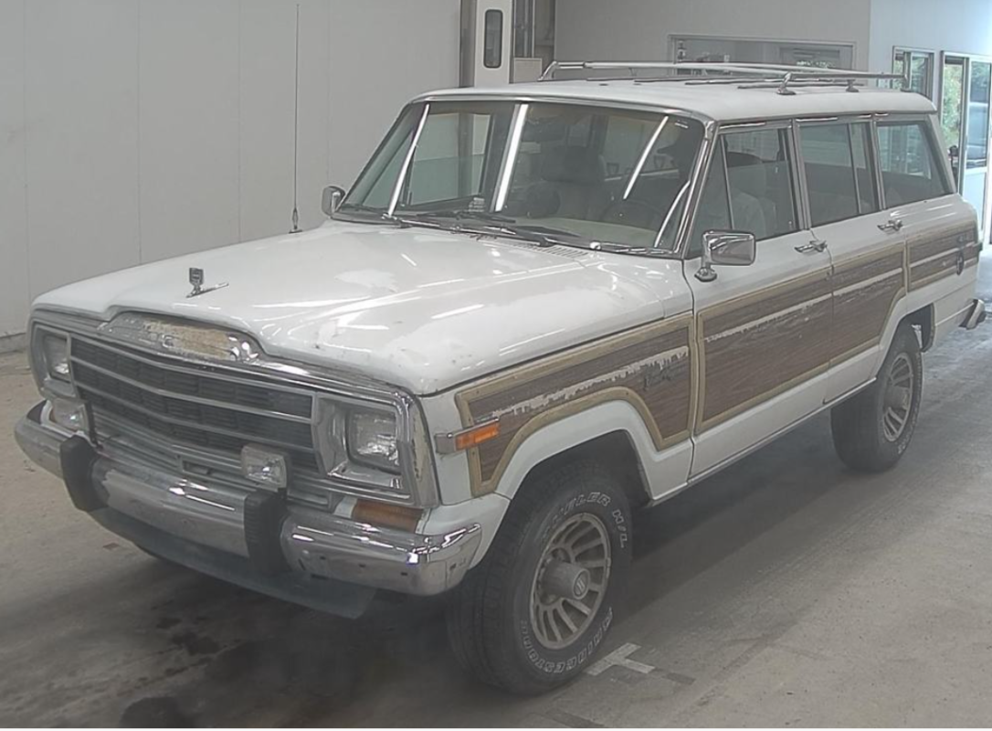 Jeep Grand Wagoneer 5.9