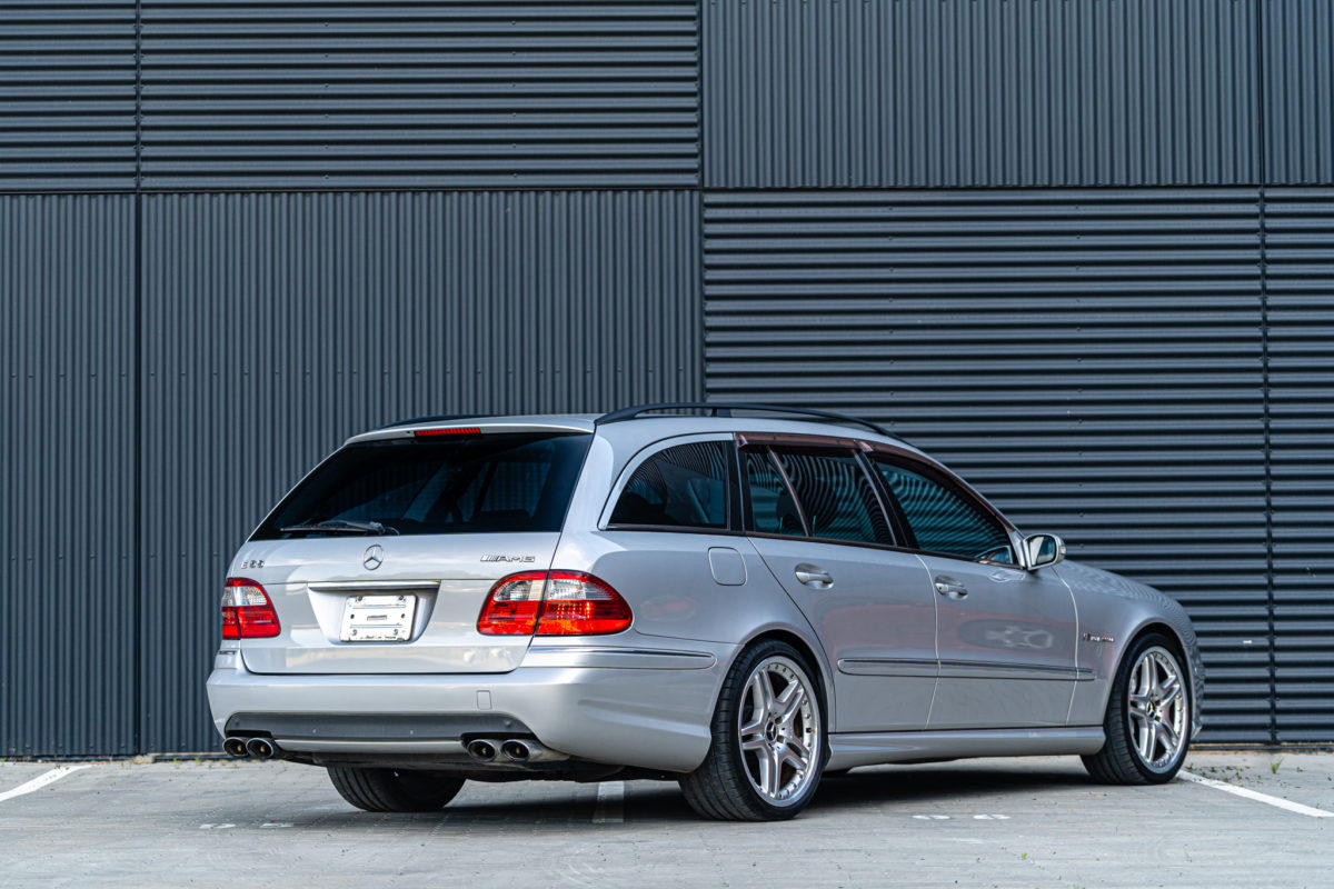 Mercedes-Benz E55 AMG
