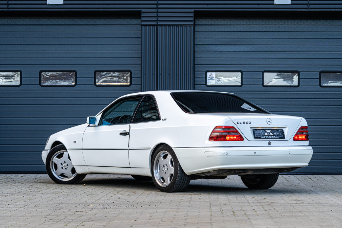 Mercedes-Benz CL600 (C140)