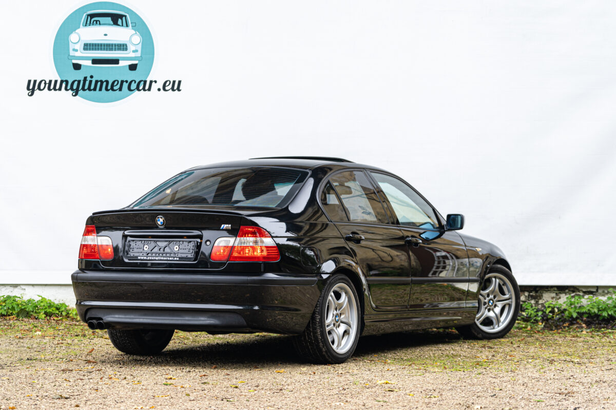 BMW 330i M (Manual)