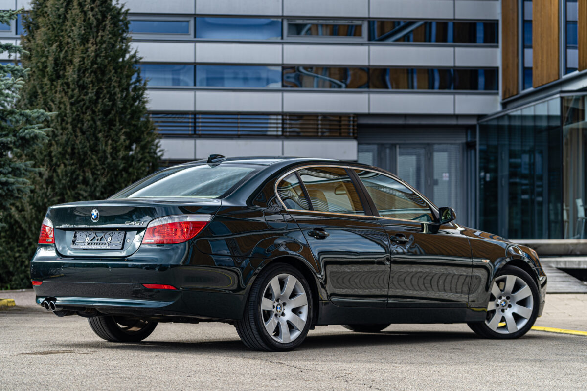 BMW 545 E60