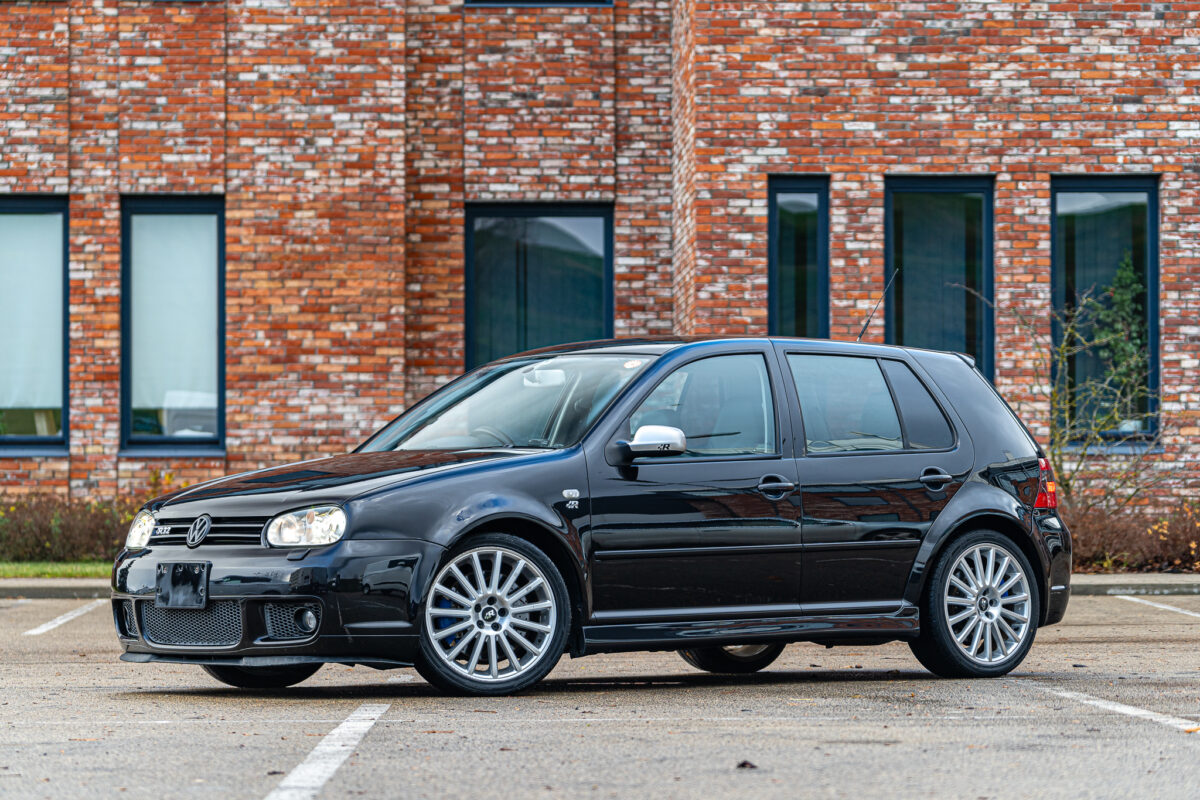 VW Golf IV R32