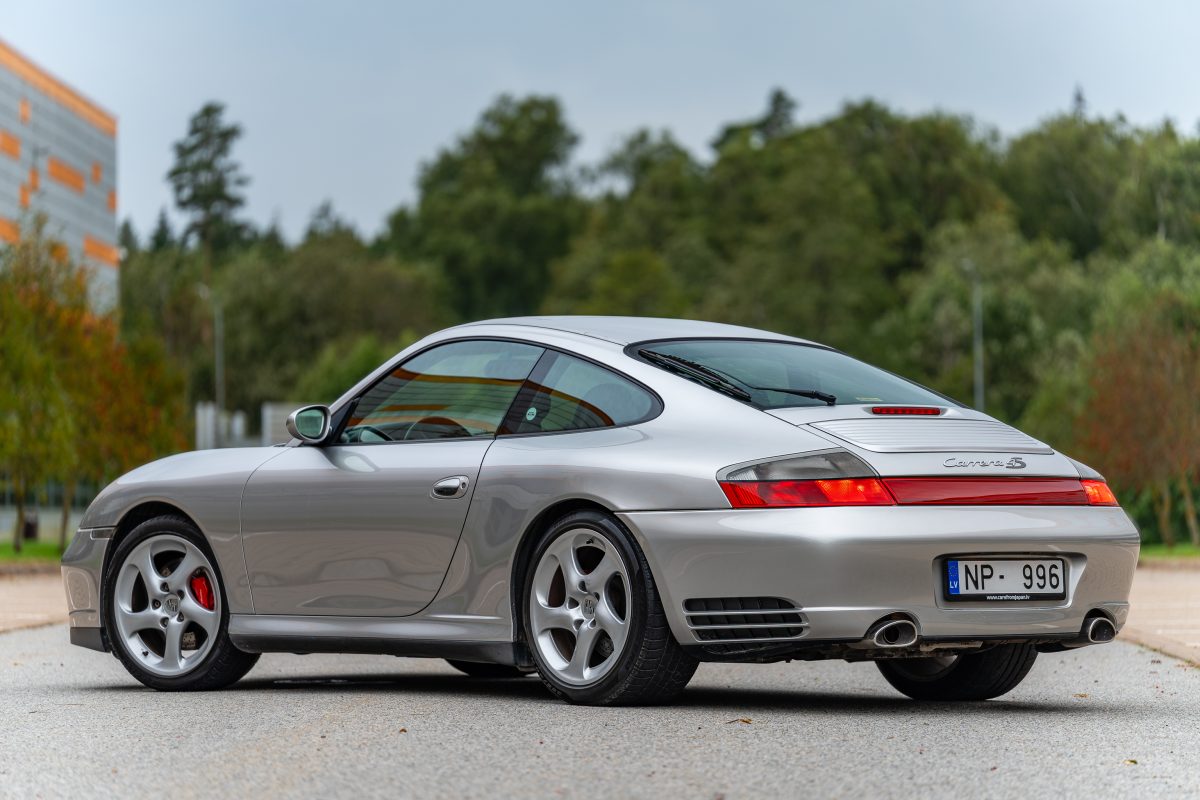 Porsche Carrera 4S (996)