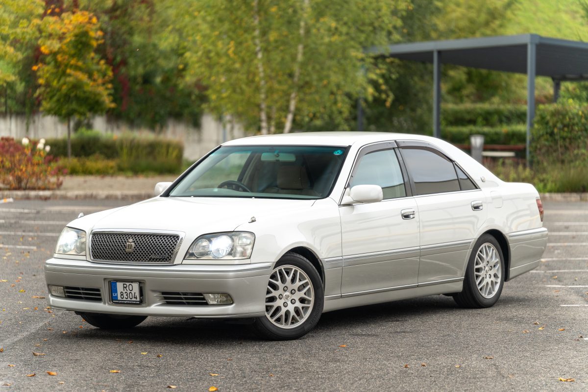 Toyota Crown Athlete V 2.5 Turbo — JZS171