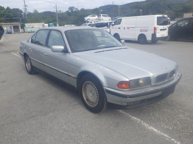 BMW 750iL E38 V12