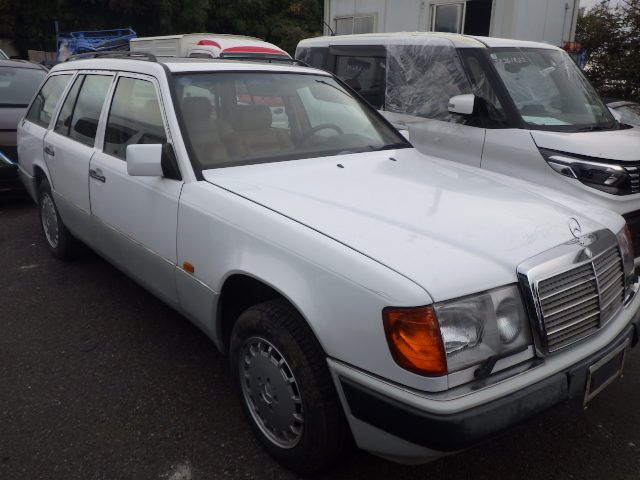 Mercedes Benz 300TE 4Matic W124